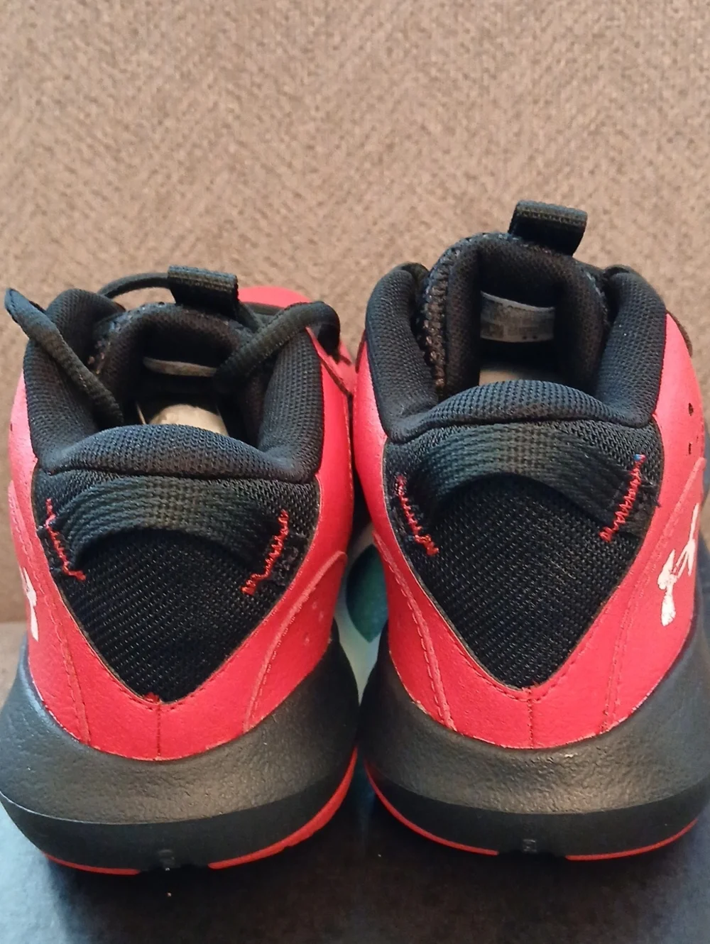 Under Armour new box